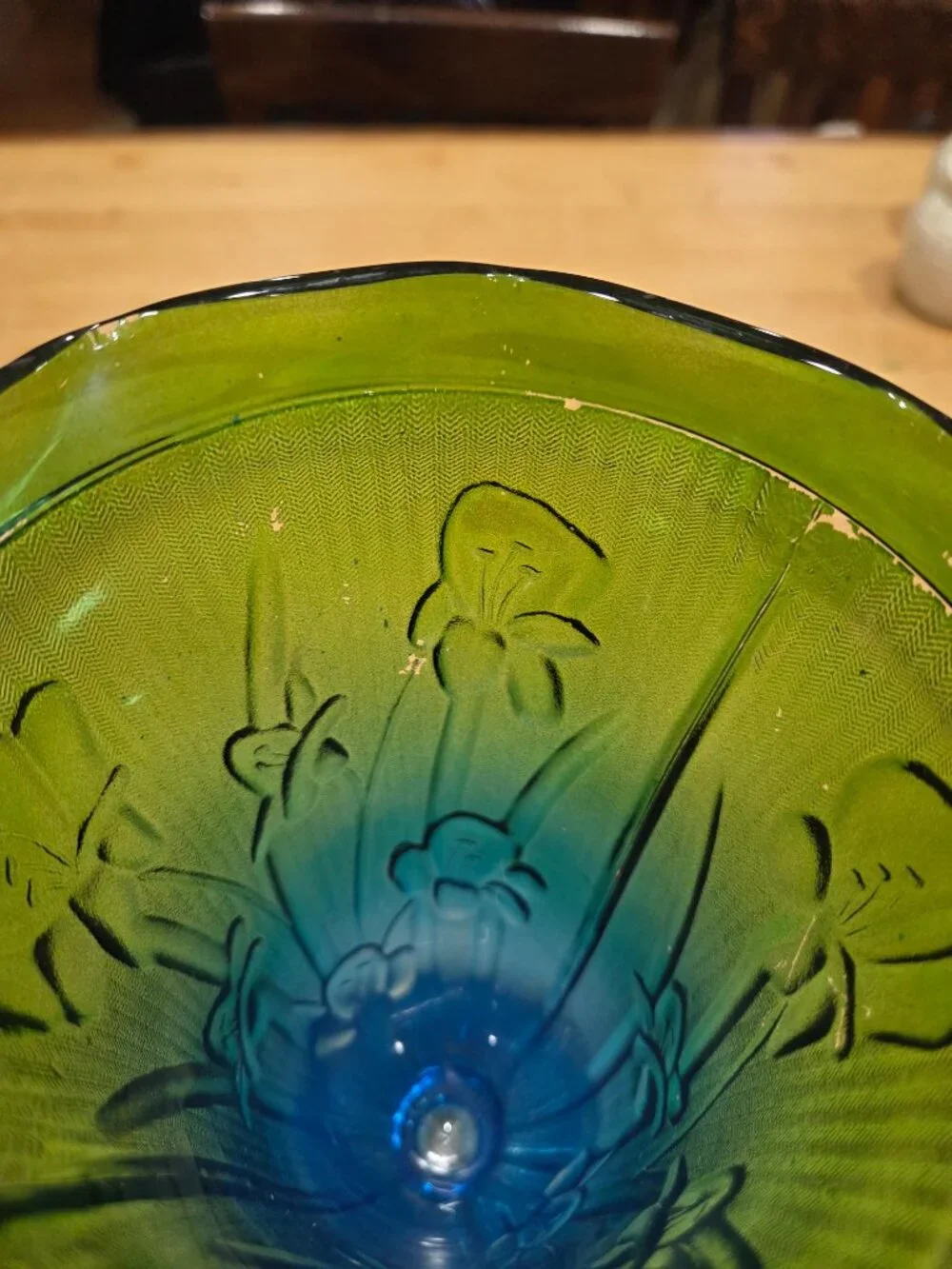 Vintage Jeannette Glass Iris Herringbone Delphite Ombre Footed Vase